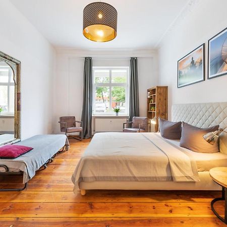 Großes Apartment im Kiez Berlin Exterior foto