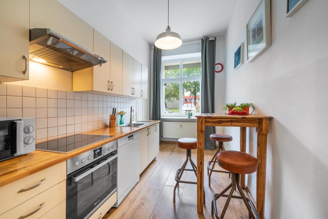 Großes Apartment im Kiez Berlin Exterior foto